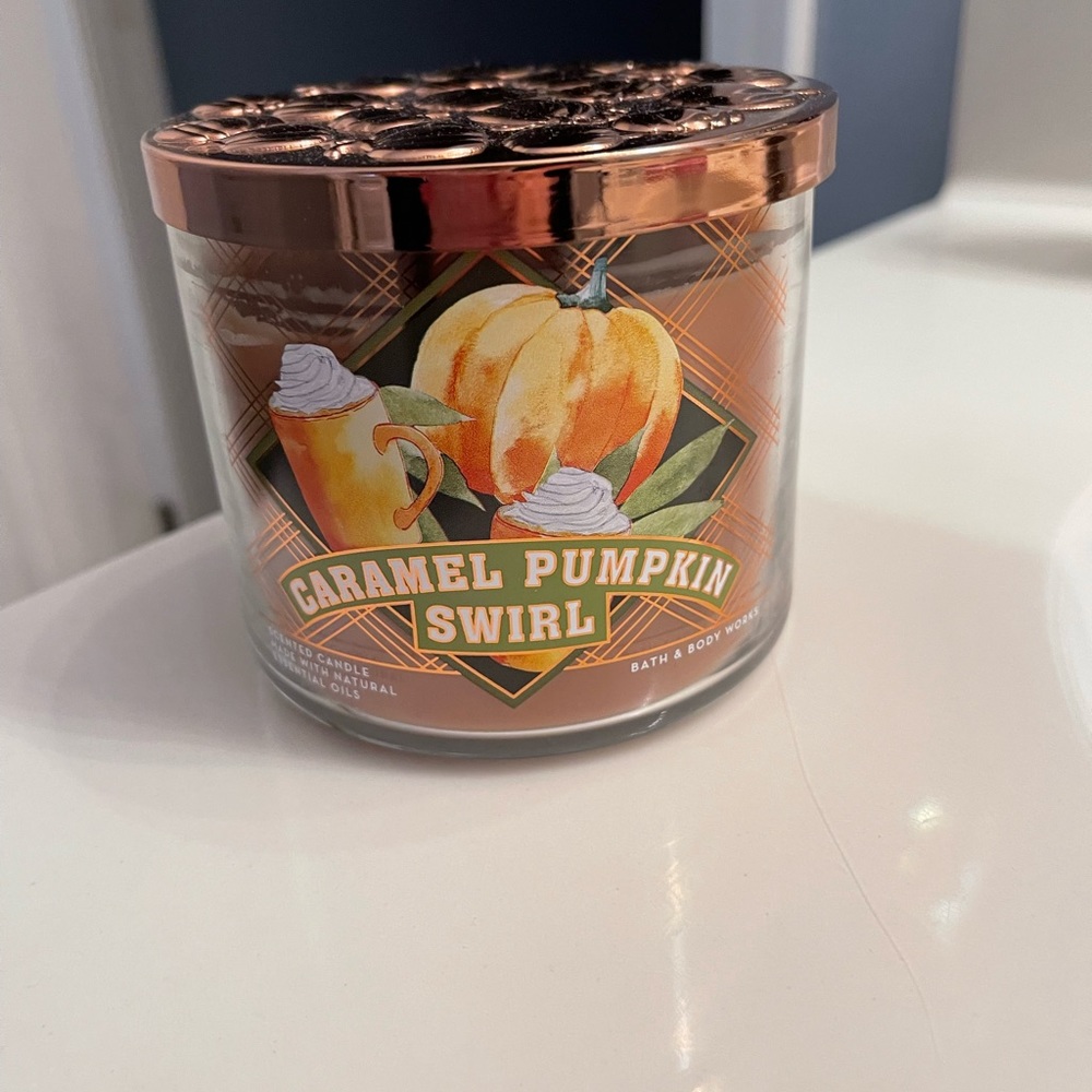 caramel pumpkin swirl candle